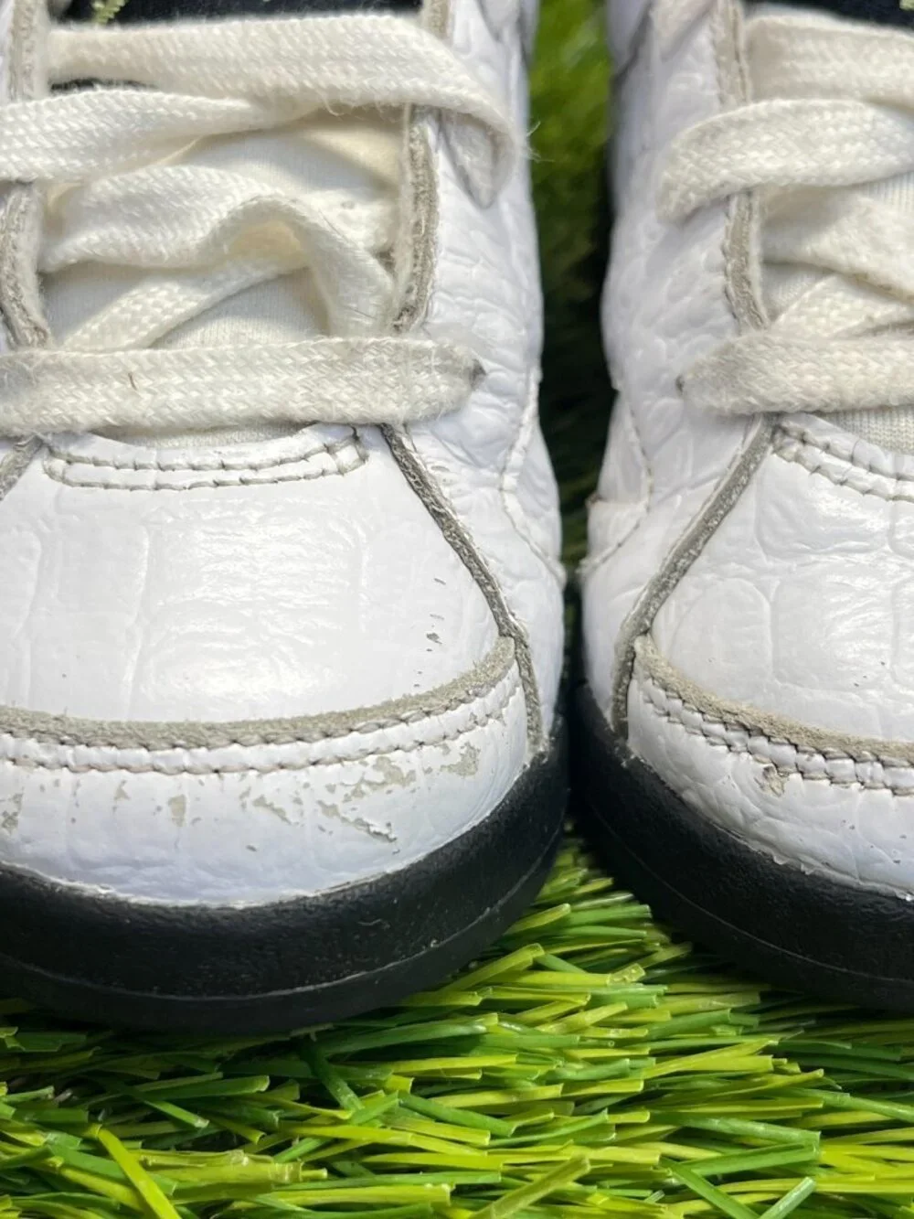 Nike Air Jordan 6 Retro Boys Size 9C White Black Athletic Leather Shoes Sneakers